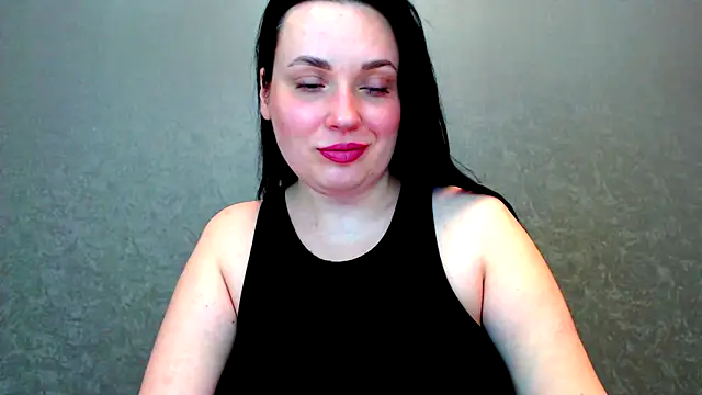 Snapshot of WorshipLilit chatting on 02-26-25, 06:04 WorshipLilit online show from 02-26-25, 06:04