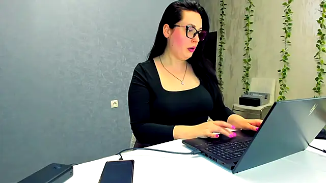 WorshipLilit online show from 03-20-26, 06:53