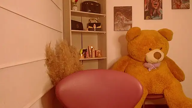 Snapshot of thamarajane chatting on 01-14-25, 11:16 thamarajane online show from 01-14-25, 11:16