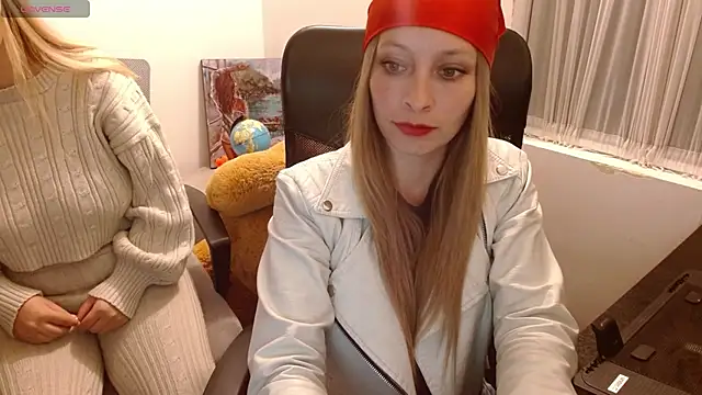 Snapshot of thamarajane chatting on 02-26-25, 01:54 thamarajane online show from 02-26-25, 01:54