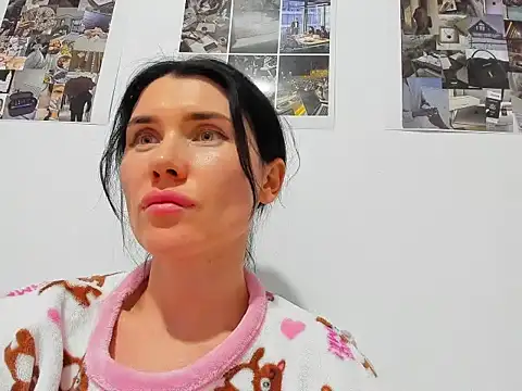 Snapshot of Cameron_diazz chatting on 02-10-26, 09:03 Cameron diazz online show from 02-10-26, 09:03