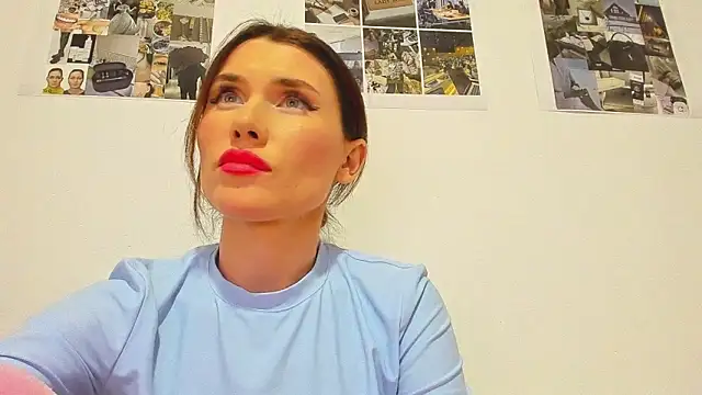 Snapshot of Cameron_diazz chatting on 03-15-26, 06:26 Cameron diazz online show from 03-15-26, 06:26