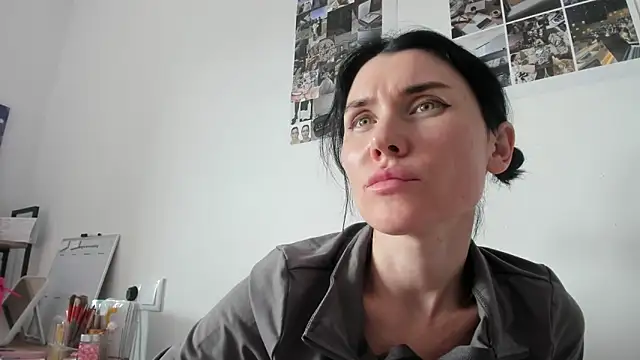 Snapshot of Cameron_diazz chatting on 02-11-26, 01:55 Cameron diazz online show from 02-11-26, 01:55