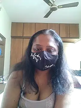 sexynayan23 online show from 02-18-26, 04:32