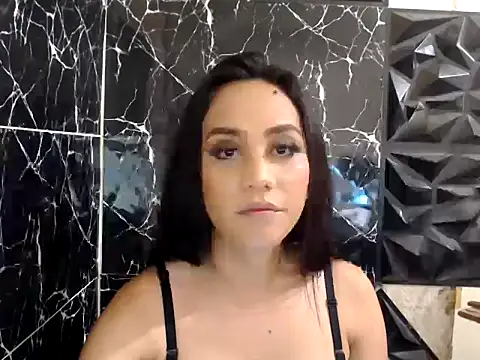 Snapshot of MissKeanna chatting on 01-27-25, 03:18 MissKeanna online show from 01-27-25, 03:18