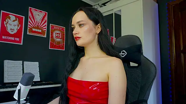 QueenAliss online show from 09-26-25, 05:25