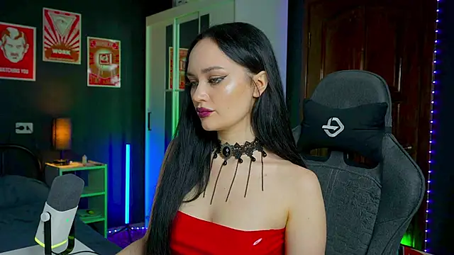 QueenAliss online show from 11-03-25, 06:07