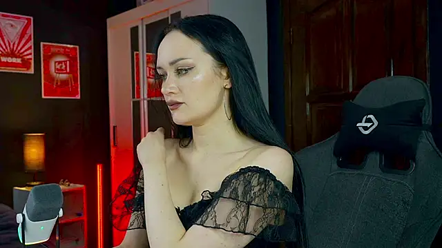 Snapshot of QueenAliss chatting on 02-01-26, 07:17 QueenAliss online show from 02-01-26, 07:17