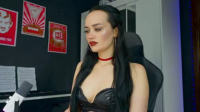 QueenAliss online show from 09-22-25, 04:18