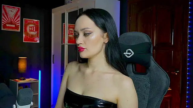 QueenAliss online show from 11-23-25, 08:46