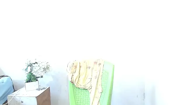 Snapshot of -Anarka- chatting on 09-23-25, 01:51 -Anarka- online show from 09-23-25, 01:51