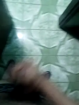 Snapshot of Emanuel45js chatting on 11-16-25, 02:38 Emanuel45js online show from 11-16-25, 02:38