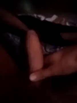 Snapshot of Emanuel45js chatting on 03-19-25, 07:49 Emanuel45js online show from 03-19-25, 07:49