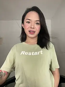 SweetCheska19 online show from 05-17-26, 02:39