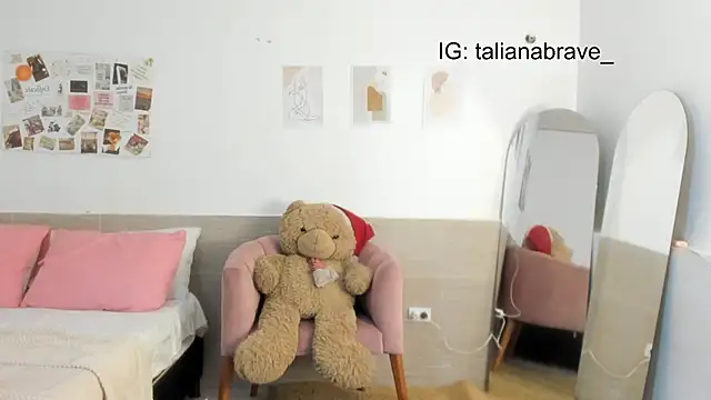 ValienteGirl  online show from 10-04-25, 01:40