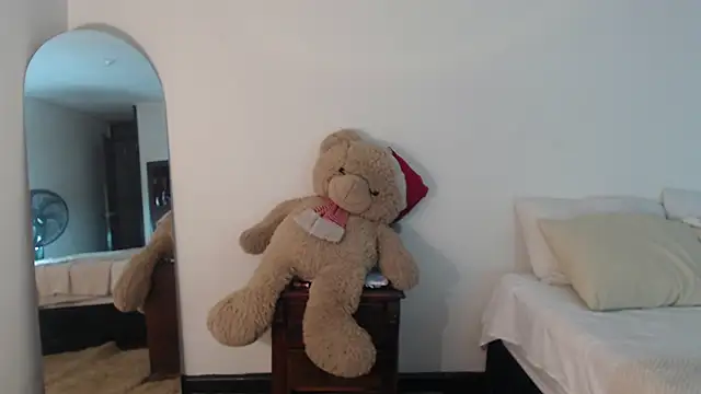 ValienteGirl  online show from 03-04-26, 02:52