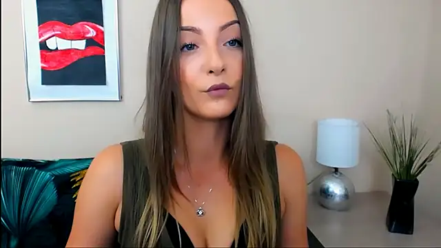 Snapshot of NatalieSexy chatting on 07-17-26, 06:21 NatalieSexy online show from 07-17-26, 06:21