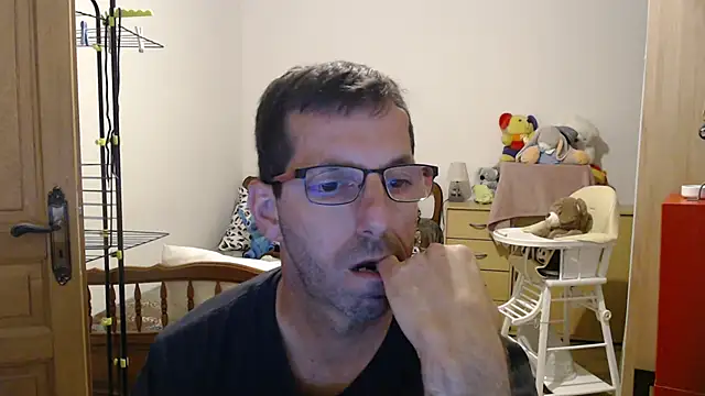 steph19x5 online show from 05-12-26, 06:03