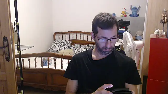 steph19x5 online show from 10-28-25, 10:36