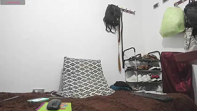 Snapshot of perla_jeff chatting on 06-04-26, 10:36 perla jeff online show from 06-04-26, 10:36