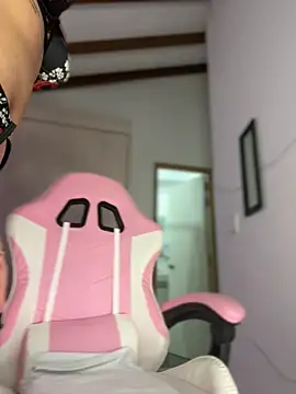 Little Amber6 online show from 04-11-26, 10:24