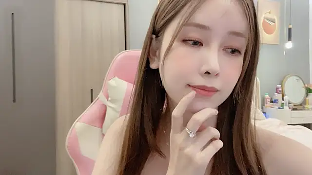 Snapshot of ANNA102 chatting on 01-09-25, 04:49 ANNA102 online show from 01-09-25, 04:49