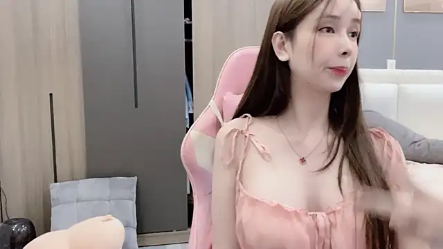 Snapshot of ANNA102 chatting on 02-06-26, 08:21 ANNA102 online show from 02-06-26, 08:21