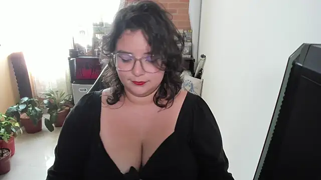 aika-dreams online show from 09-19-25, 07:40