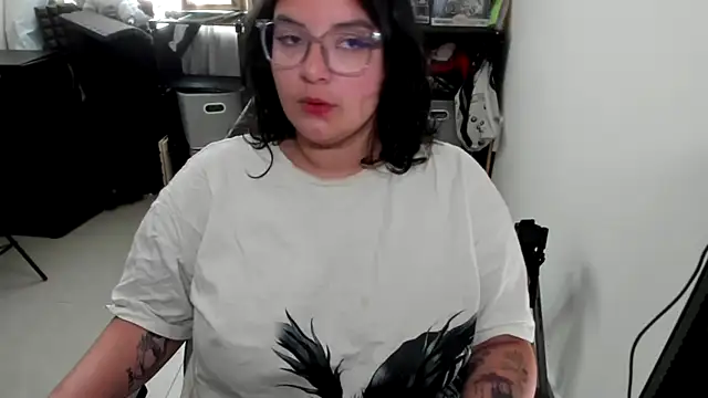 aika-dreams online show from 11-06-25, 01:26