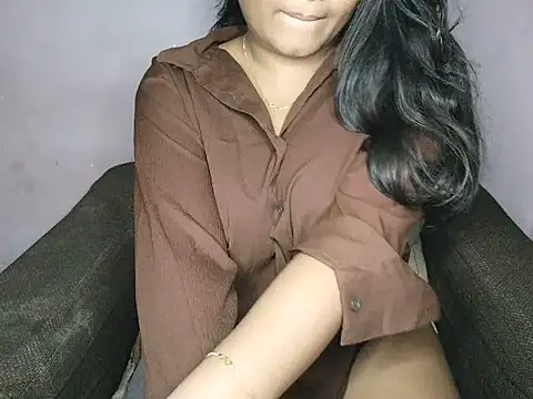 Snapshot of Puneripiya01 chatting on 06-05-26, 08:03 Puneripiya01 online show from 06-05-26, 08:03