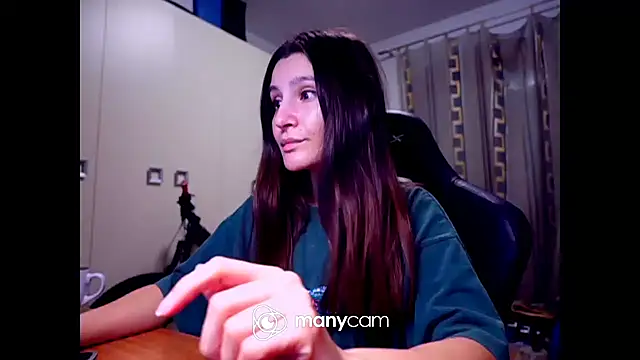 Snapshot of GodlyTheia chatting on 02-11-25, 04:24 GodlyTheia online show from 02-11-25, 04:24
