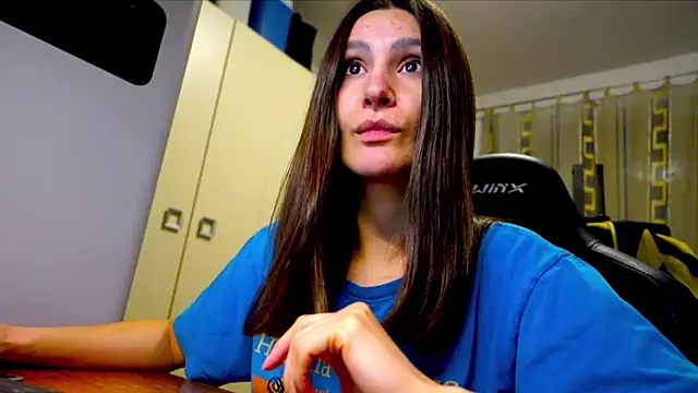 Snapshot of GodlyTheia chatting on 03-12-26, 07:40 GodlyTheia online show from 03-12-26, 07:40