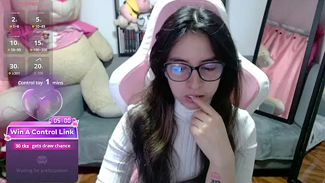 Maggie Fox3 online show from 02-27-26, 01:28