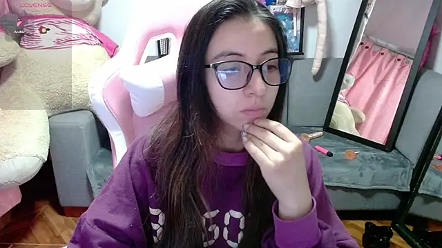 Maggie Fox3 online show from 03-20-26, 02:34