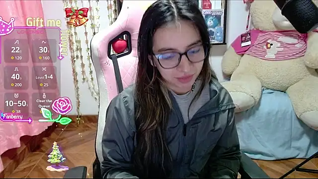 Maggie Fox3 online show from 11-08-25, 02:15