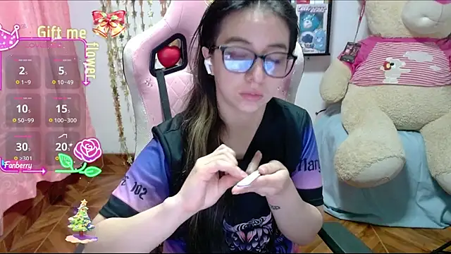 Maggie Fox3 online show from 11-09-25, 12:36