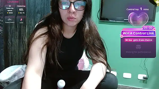 Snapshot of Maggie_Fox3 chatting on 04-21-26, 02:03 Maggie Fox3 online show from 04-21-26, 02:03