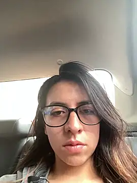 Maggie Fox3 online show from 04-07-26, 08:54