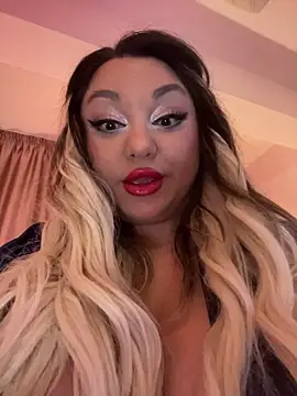 Larissa K online show from 11-14-25, 05:22