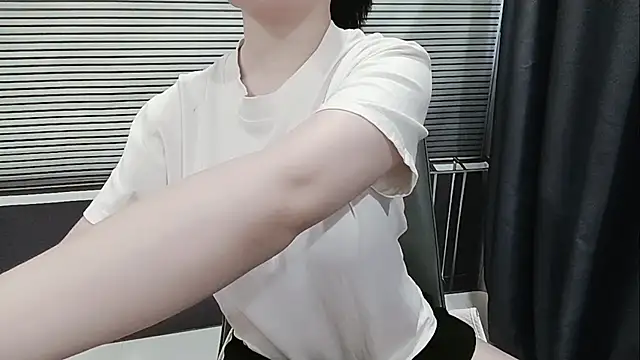 pelue online show from 10-21-25, 01:27