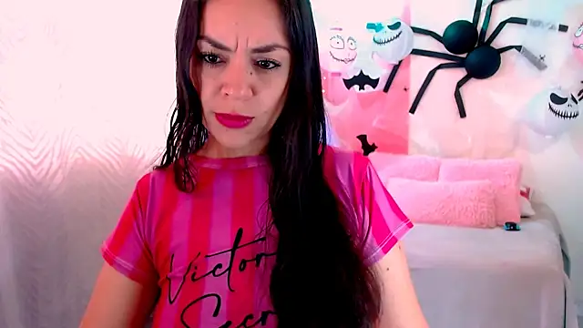 LATINGODDESS X online show from 10-29-25, 03:00
