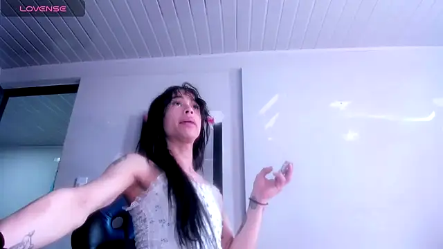 stormytt  online show from 11-17-25, 07:07