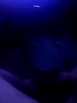 tubing0101 online show from 12-20-25, 01:41