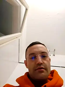 Snapshot of enricso chatting on 12-01-24, 10:48 enricso online show from 12-01-24, 10:48