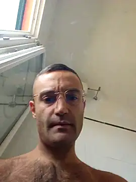 Snapshot of enricso chatting on 09-17-25, 12:29 enricso online show from 09-17-25, 12:29