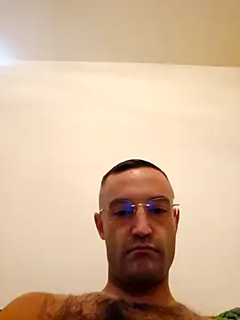 Snapshot of enricso chatting on 10-12-25, 11:11 enricso online show from 10-12-25, 11:11