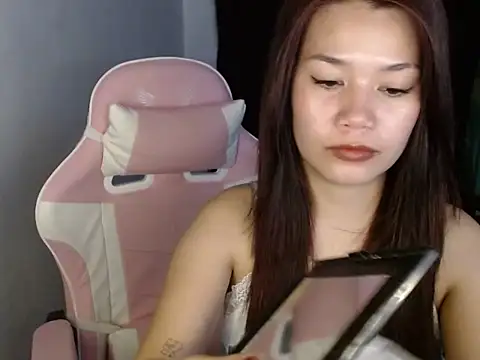 Snapshot of SassyRhonnaxxx chatting on 10-03-25, 02:29 SassyRhonnaxxx online show from 10-03-25, 02:29