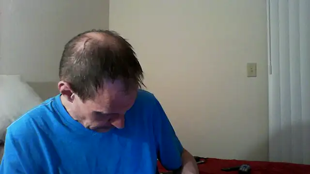Snapshot of Jbblair01 chatting on 06-10-26, 03:41 Jbblair01 online show from 06-10-26, 03:41