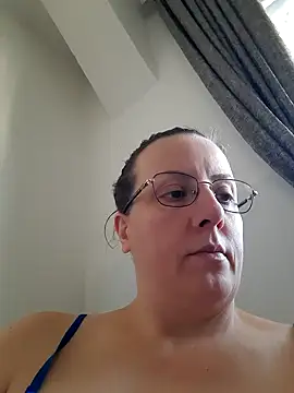 Snapshot of Goodass7 chatting on 09-24-25, 07:04 Goodass7 online show from 09-24-25, 07:04