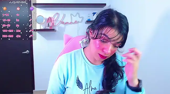 Snapshot of Vannessa__Shy chatting on 02-06-25, 07:51 Vannessa Shy online show from 02-06-25, 07:51